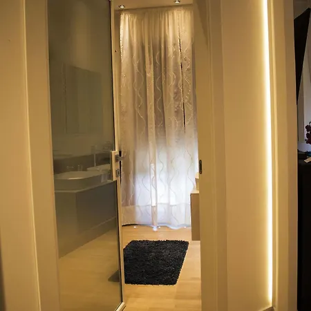 Upper Bed & Breakfast 3*