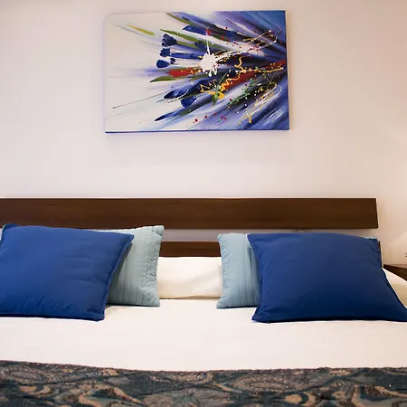 Bed & Breakfast Upper 3*